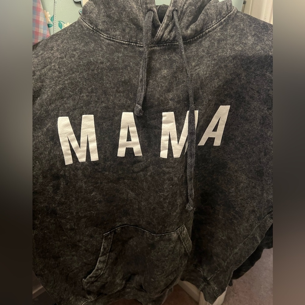Mama mineral wash hoodie